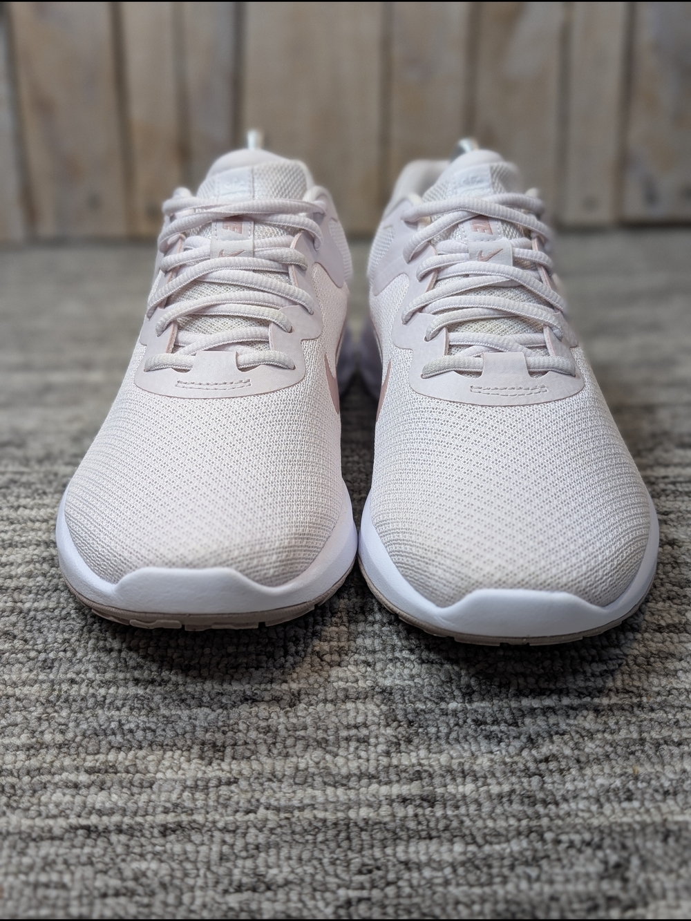 Women's Nike Revolution 6 Next Nature in Pink - Size 10 - Picture 2 of 8